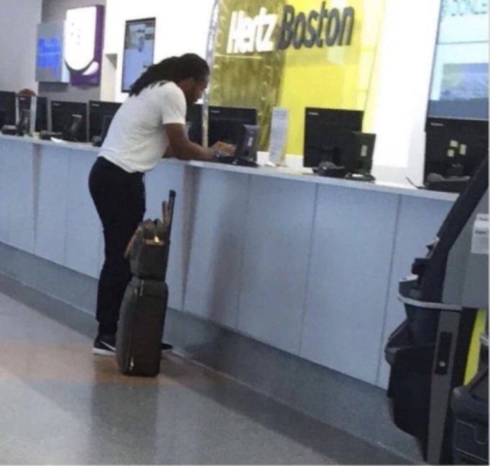 RonMexico718's tweet image. Lane Kiffin spotted at Gainesville Regional Airport 🐊 👀