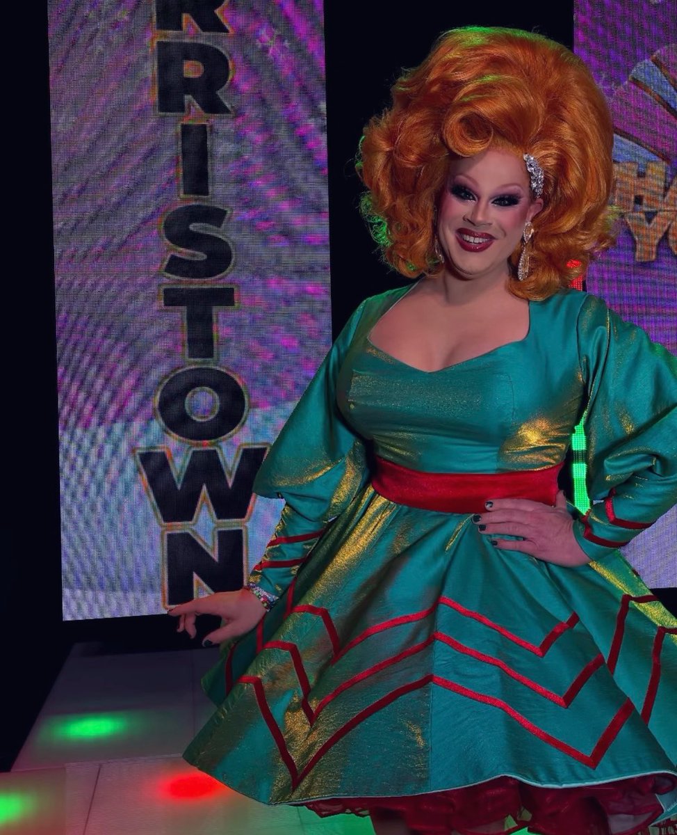 EmEssOh's tweet image. The Christmas fomo has well and truly started! I miss herrrr 😩