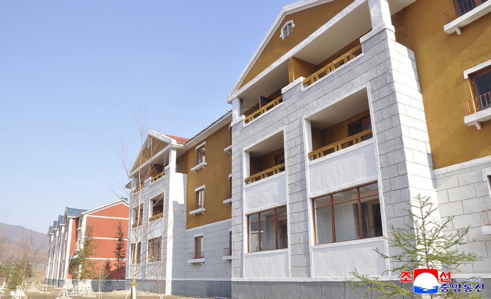 Der Bau von Tausenden von ländlichen Wohnhäusern, die für dieses Jahr geplant waren, wurde in der Provinz Ryanggang der DVRK erfolgreich abgeschlossen.