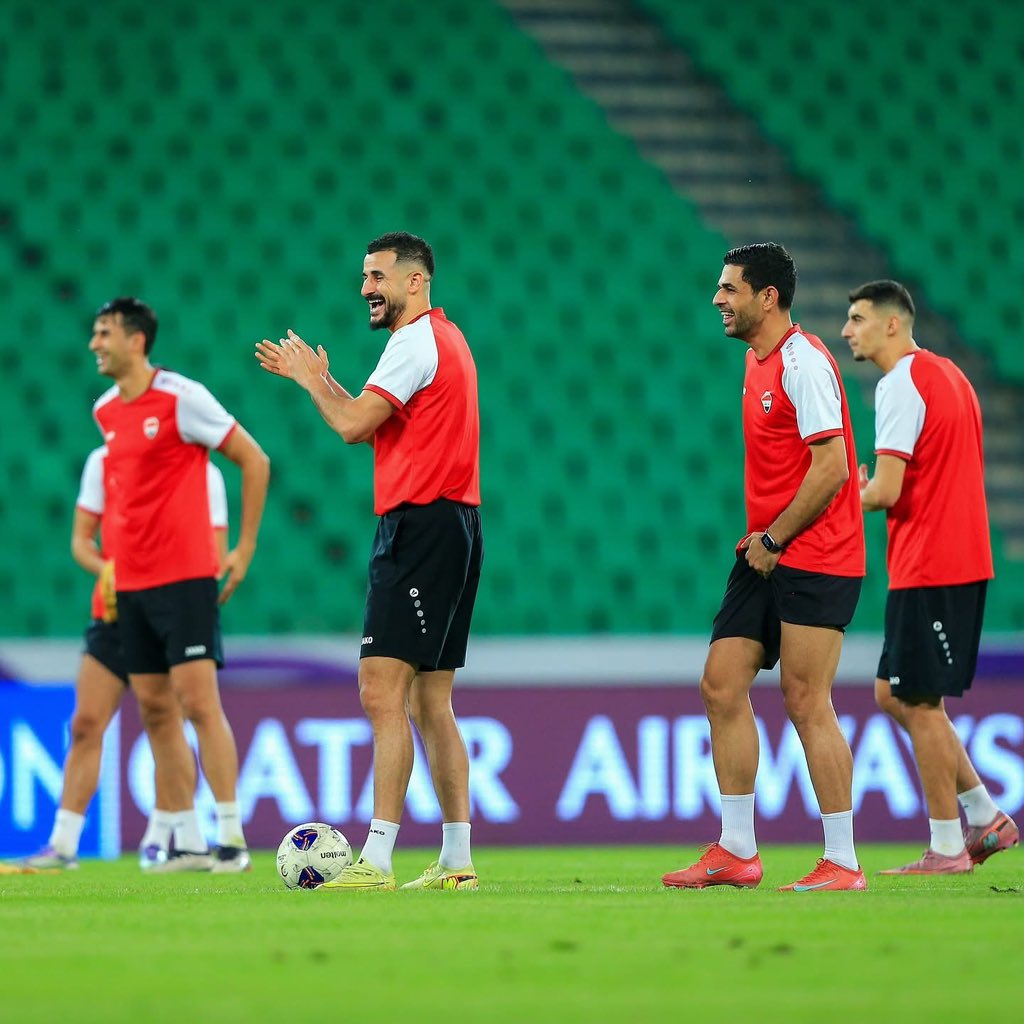 ايمن يضحك 😍