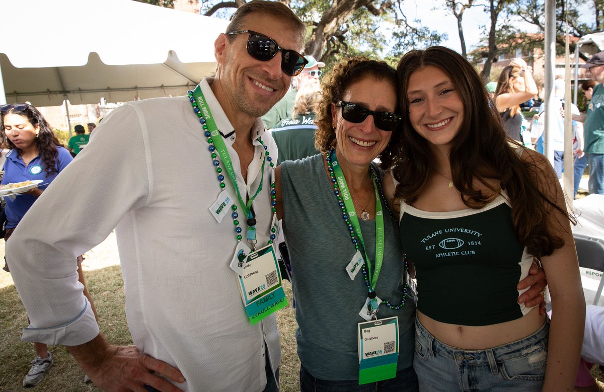 TulaneSPHTM's tweet image. Excited to share these photos from our WSPH Alumni Homecoming Tailgate. It was a great time! More photos on Insta --&amp;gt; instagram.com/p/DRK5T-cj5LO/…