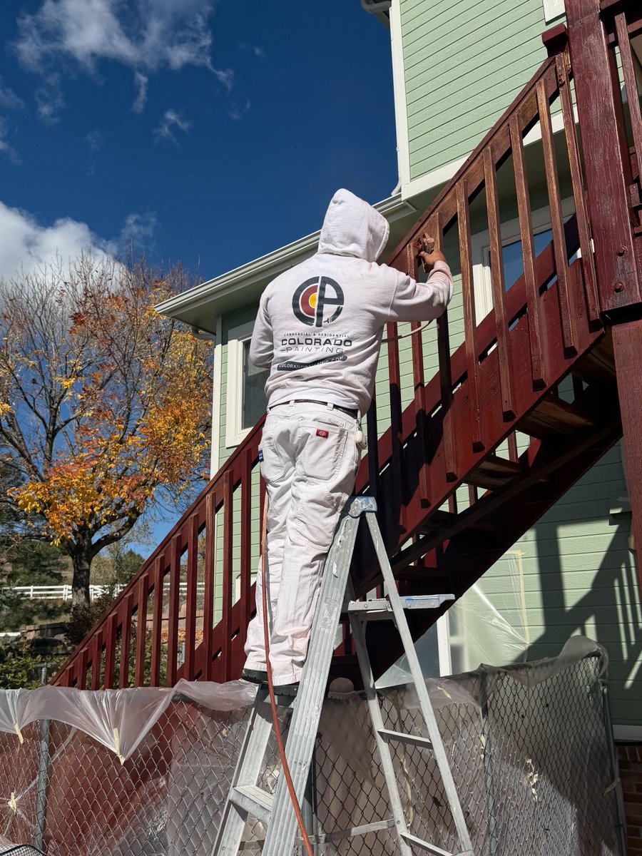 CoPaintExperts's tweet image. Exterior season may be winding down, but the updates do not have to stop. Winter is the perfect time to refresh your interior spaces for holiday hosting or to step into the new year with a clean bright look. #InteriorRefresh #WinterProjects #ColoradoPainting #HomeUpdate