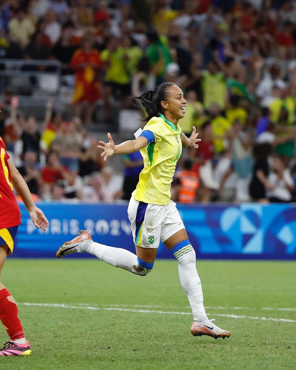 timebrasil's tweet image. É o futebol feminino em festa! 🥳

A gente deseja um excelente novo ano de vida com muitas conquistas, saúde e realizações para a camisa 9 da medalha de prata em Paris 2024.

Parabéns, Adriana! 👏

📸 Rafael Ribeiro/CBF

#TimeBrasil