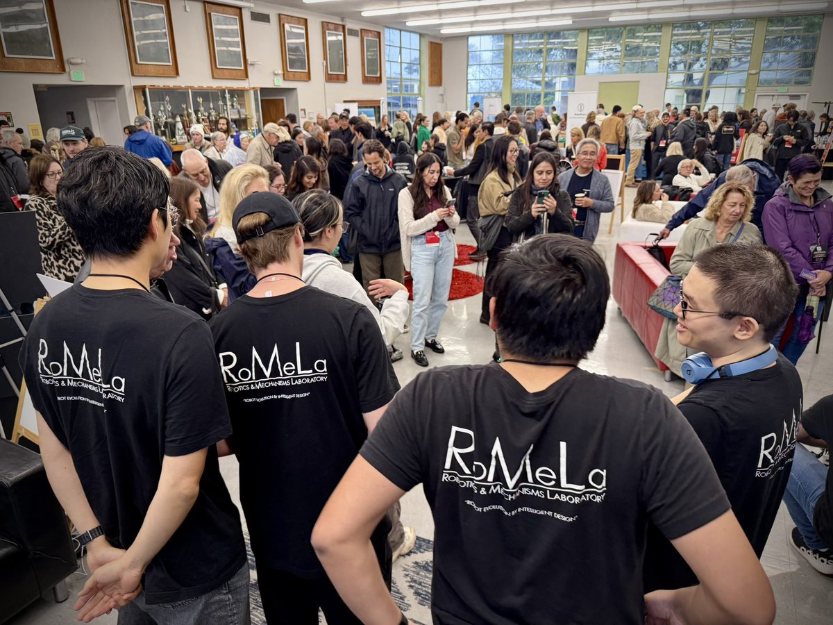 DennisHongRobot's tweet image. Everyone loves robots! 😍
The RoMeLa robot demo team is at #TEDxManhattanBeach and everyone is having a blast!
#TEDxMB #RoMeLa #robots #UnstoppableIdeas 🤖
@TEDxMB @RoMeLaUCLA