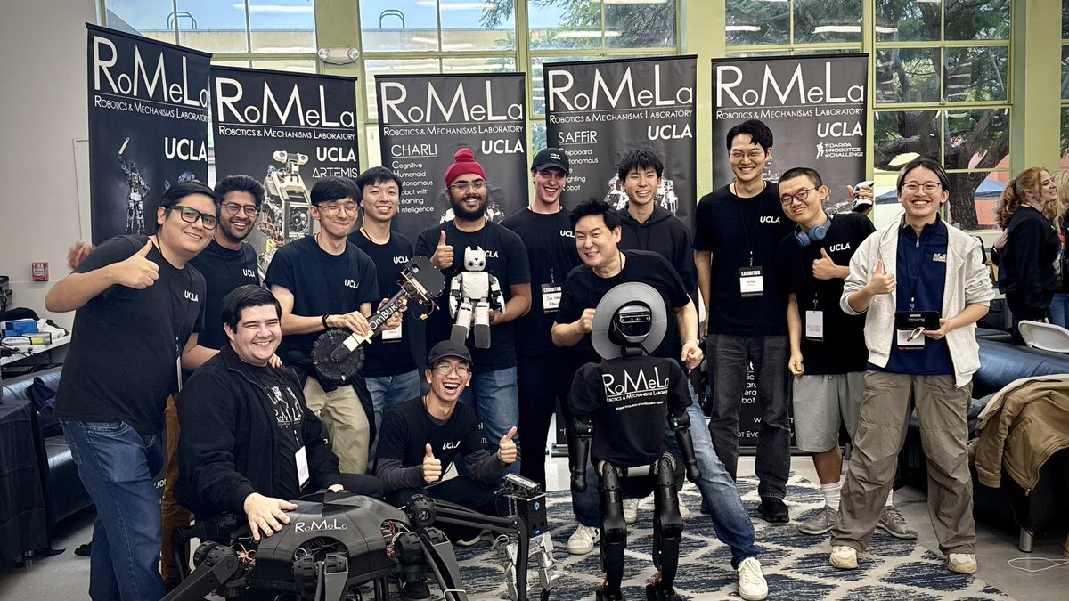 DennisHongRobot's tweet image. Everyone loves robots! 😍
The RoMeLa robot demo team is at #TEDxManhattanBeach and everyone is having a blast!
#TEDxMB #RoMeLa #robots #UnstoppableIdeas 🤖
@TEDxMB @RoMeLaUCLA
