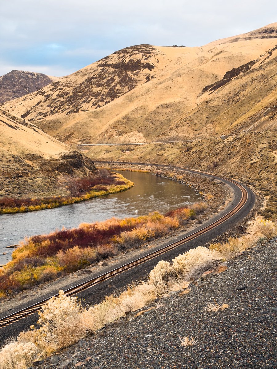 I love that Seattle can be as wet and gloomy as ever, but drive just two hours east and the landscape couldn’t be more different.