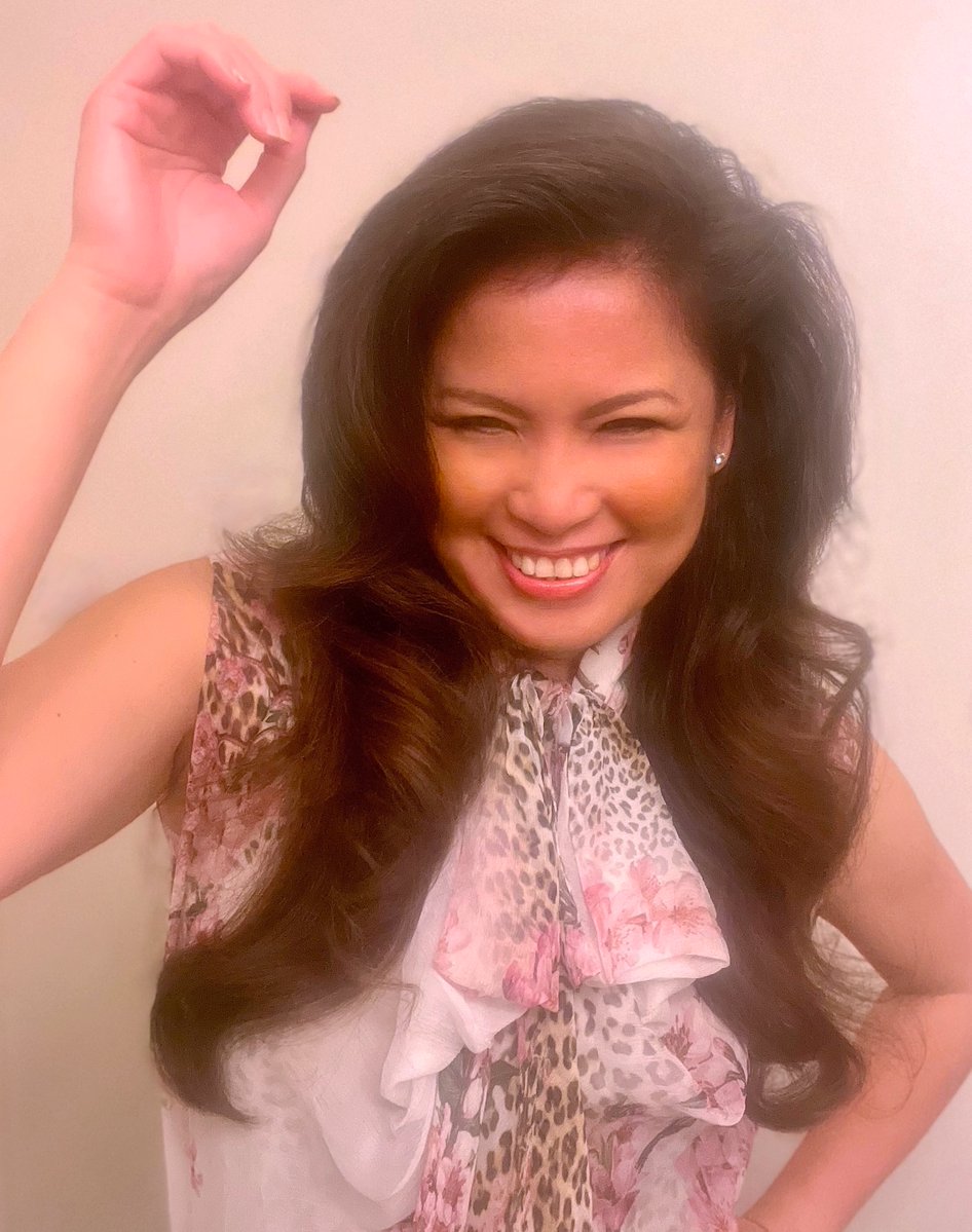 zarahrocks's tweet image. WORLD HELLO DAY 😄 A friendly gesture on World Hello Day! Making simple greetings to ten different people, in a friendly and kind way, is all you need to do!
#WorldHelloDay #HelloEveryone #fridayvibes #TGIF