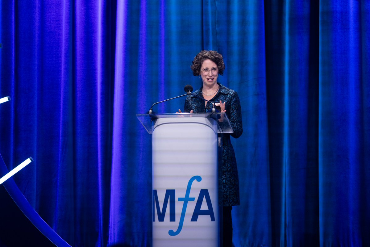 MathforAmerica's tweet image. On November 8, we came together to celebrate the brilliance of the #MfAProud community and explore the impact of AI at the 17th Annual MƒA Fall ƒunction. Revisit the highlights of the night through a photo collection of our favorite moments. bit.ly/4oFMssF
