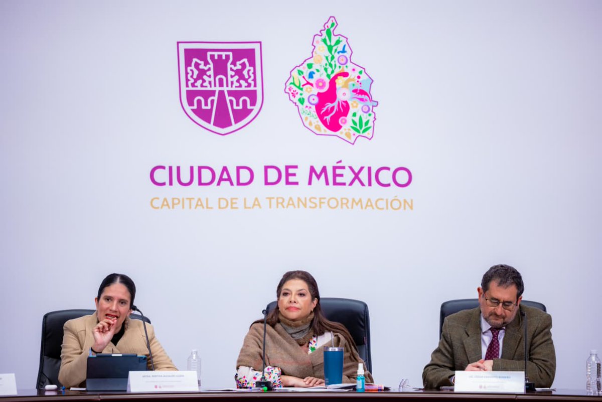 ClaraBrugadaM's tweet image. Junto a los titulares de la @SSC_CDMX, @FiscaliaCDMX  y @SeGobCDMX, informamos sobre los eventos ocurridos el sábado 15 de noviembre. Reafirmamos que en la Ciudad de México defendemos con firmeza la libertad de expresión.

Somos y seguiremos siendo una ciudad de derechos y…