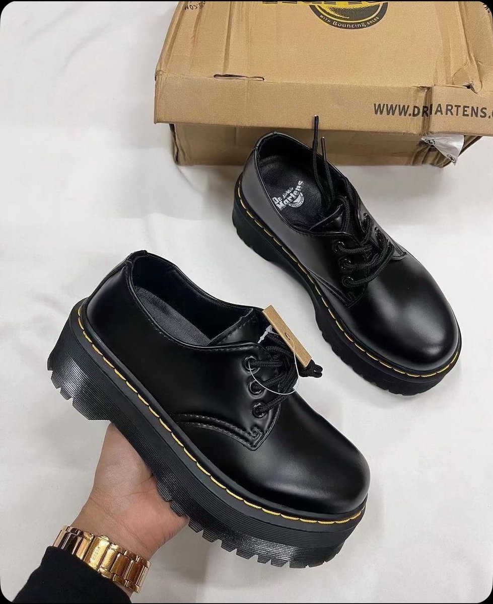 shoechef_'s tweet photo. Doc Martens | N50,000 | 40-46 🛍 https://t.co/eU6YKuahBJ