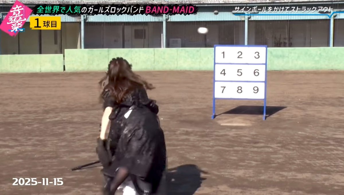 eggleman's tweet image. 皆さん、おはようございます  #BandMaid #TonoTuesday 
#PresentPerfect #SCOOOOOP
@saiki_bandmaid @kanami_bandmaid @misa_bandmaid @miku_bandmaid @achi_bandmaid