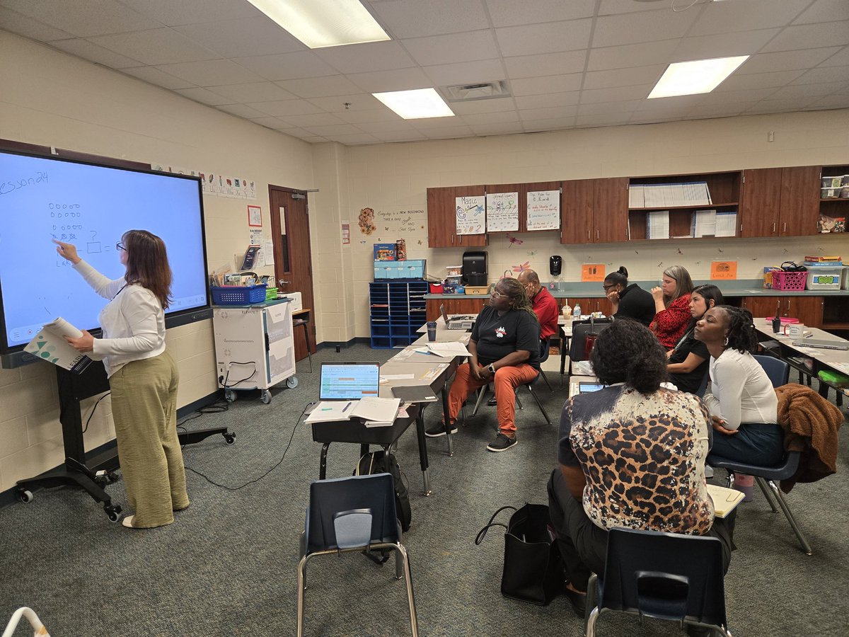 MrsFlegeance's tweet image. My favorite time of the day: PLC! A powerful moment to coach,inspire, and motivate teachers to grow in their practice. We rehearse,check for understanding, address misconceptions, and build exemplars...on the spot. #ILoveWhatIDo @Burchett_ES @SpringISD #MathCoach