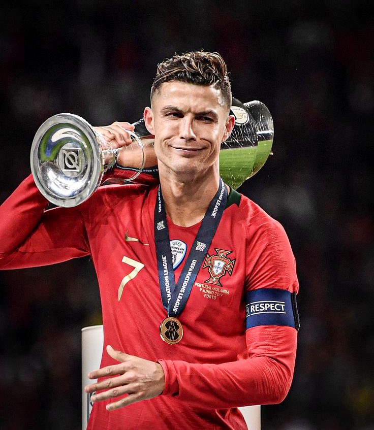 FrenchRapUS's tweet image. 🚨 LÉGENDAIRE !

Cristiano Ronaldo et Lionel Messi seront les premiers joueurs dans l’histoire du football à participer à 6 coupes du monde 🤯

C’est bientôt la fin…