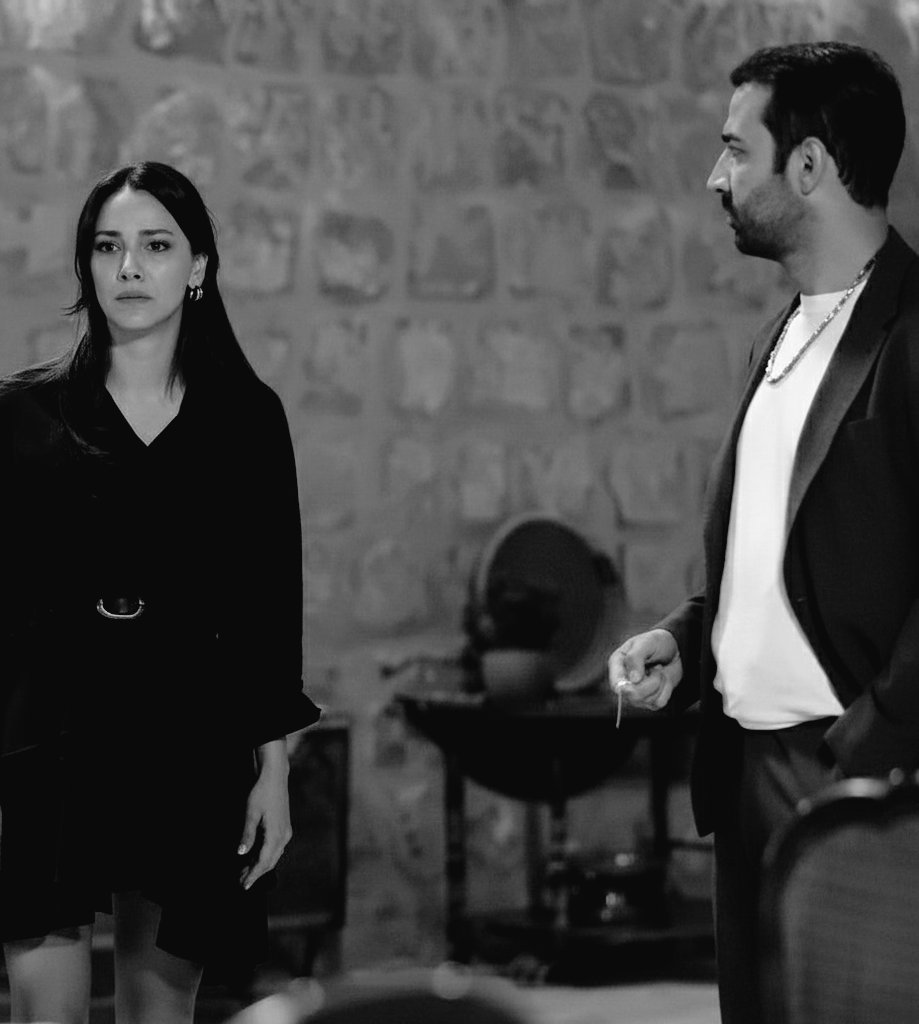 Olmasaydı sonumuz böyle 🥀
#DemZer
#UzakŞehir