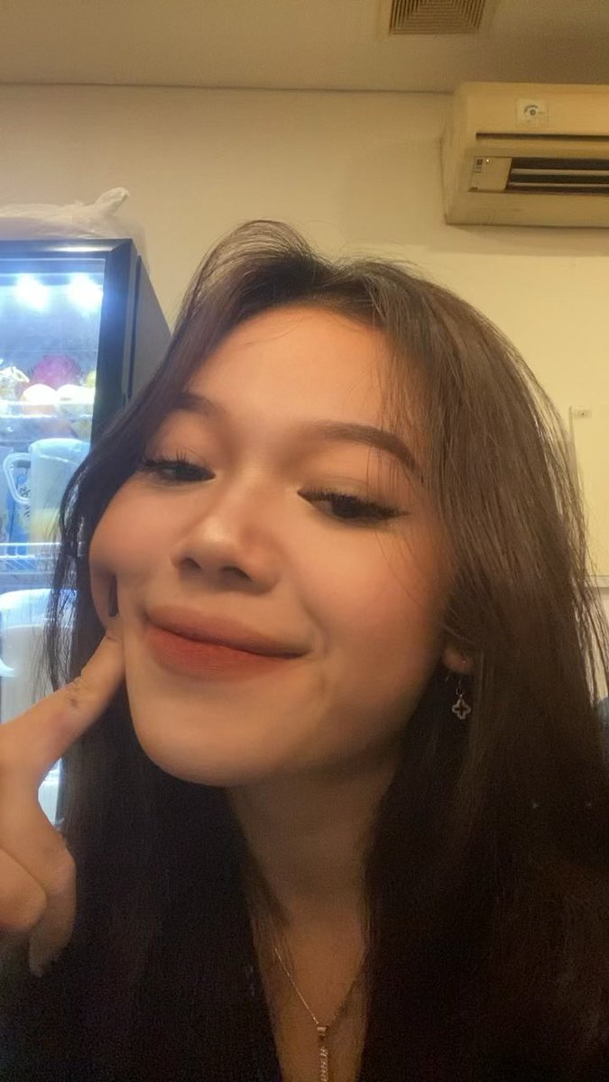 caca soang tweet media