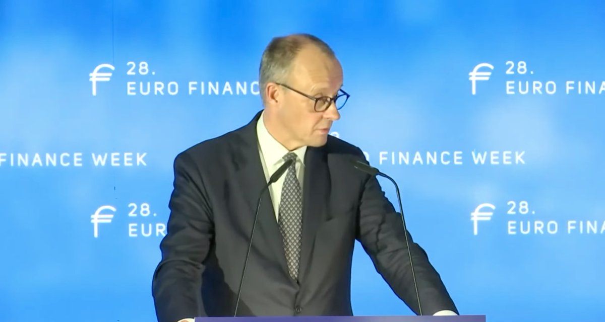 Dneska bych rád zareagoval na slova německého kancléře, že je starý pořádek mrtvý. Psal jsem o tom před rokem, ale dneska si uděláme trochu větší geopolitickou odbočku, abychom si popsali, o co přesně se Rusko snaží a jakými prostředky.

A taky si povíme, proč Rusku dochází čas a