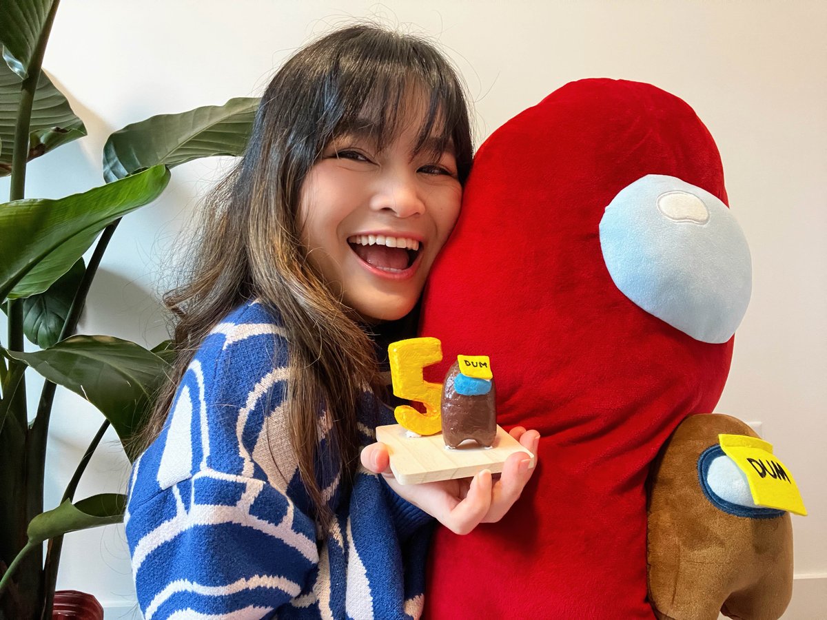 TheVTran's tweet image. It&apos;s my ✨5 YEAR ANNIVERSARY✨ at Innersloth!!

Some fav moments:
🔪 The Tonight Show stream 3 weeks after joining
🔪 Tweeting a typo on my first day
🔪 The.. Luigi incident...
🔪 MEMES
🔪 Outersloth launch

Thxs for being the best community. Here&apos;s to many more years together ❤️