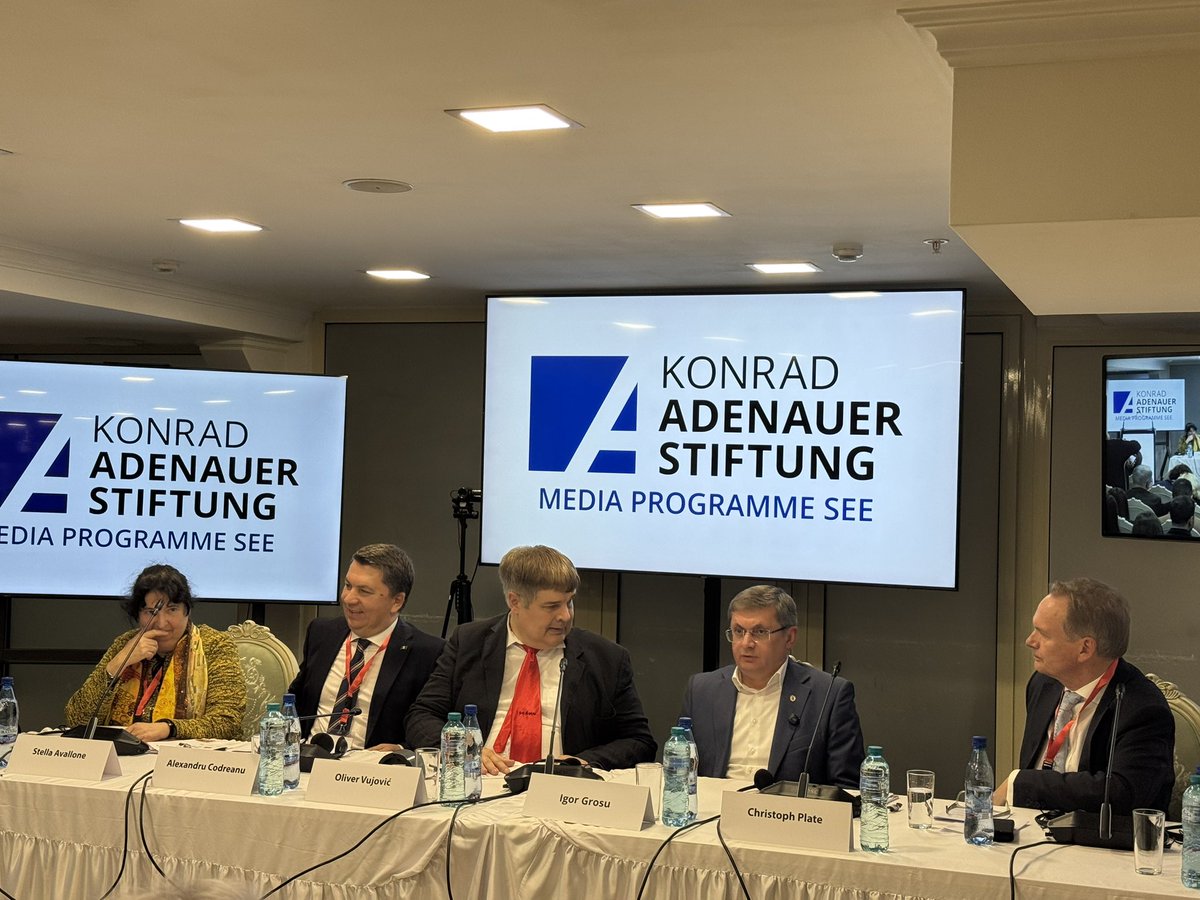 KAS Media SEE tweet media