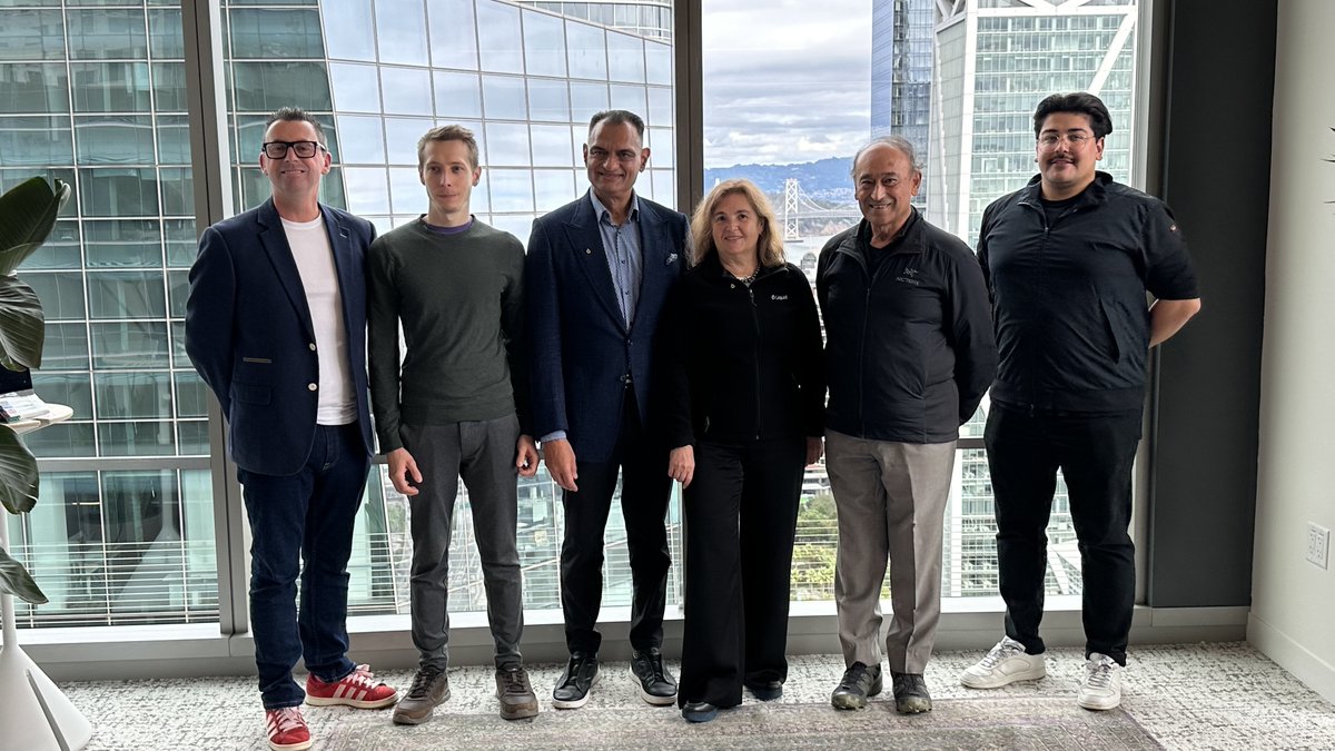 liquidai's tweet image. What a weekend! We just wrapped an incredible two-day hackathon where 20 teams joined us in our SF office to build real-world applications using Liquid Foundation Models running on @AMD NUCs.

The range of ideas and level of innovation were inspiring — creative builds, sharp…