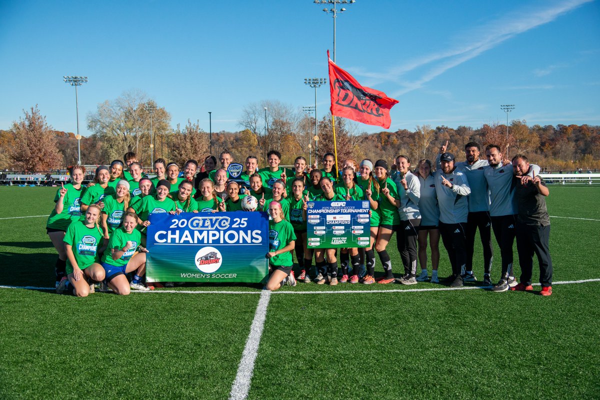 drurywsoc's tweet photo. VICTORY MONDAY!!!

#WonDrury | #RollJungleKitties | #JustWin https://t.co/JodZyFJyA5