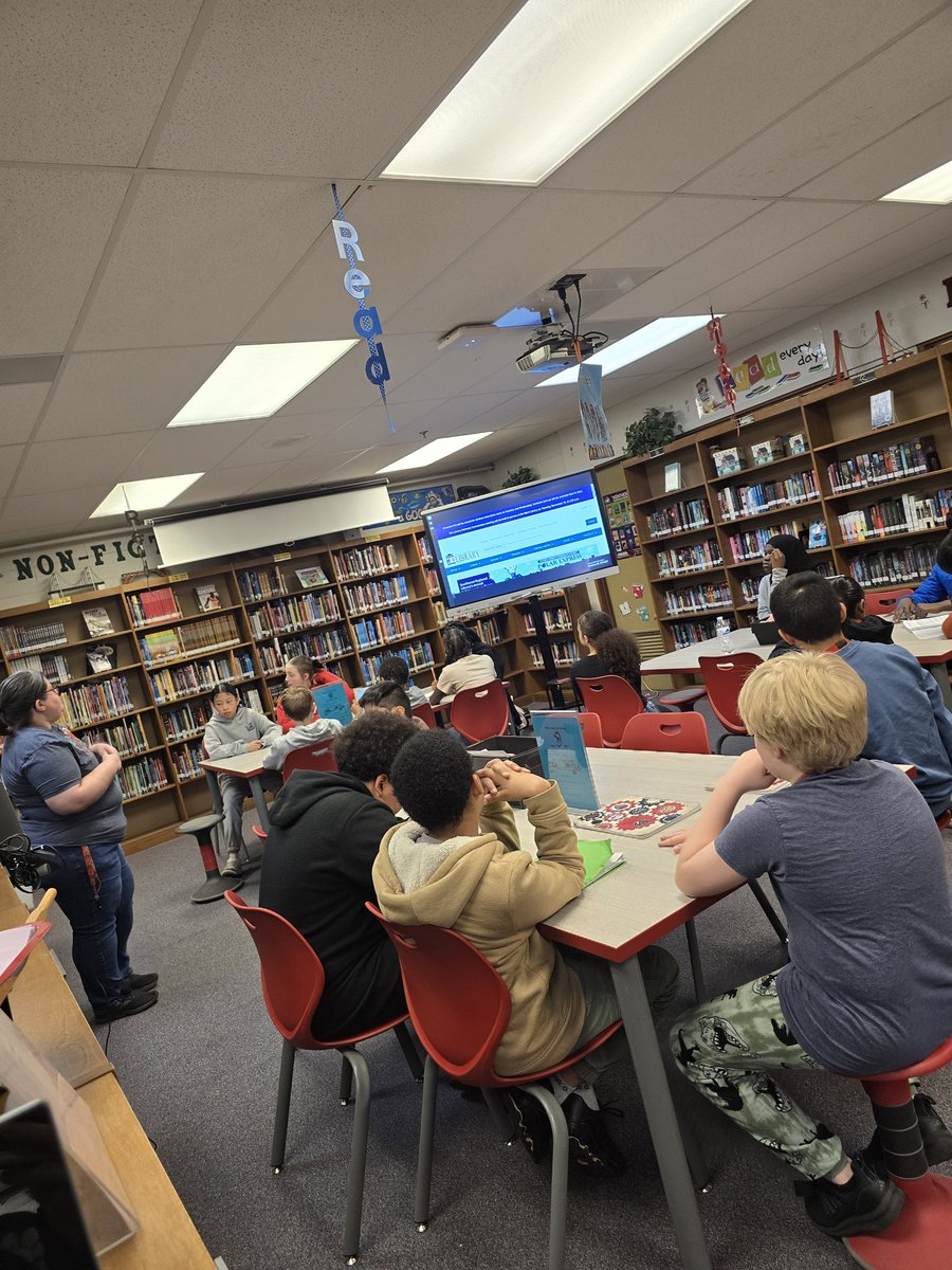 meyzeeklibrary's tweet image. Meyzeek Middle School LOVES visits with the Louisville Free Public Library!!!  @LFPL Special THANK YOU to Alex for helping our students navigate the website &amp;amp; learn about all the great resources available!  #WeAreJCPS #JCPSlibraries #meyzeekreads