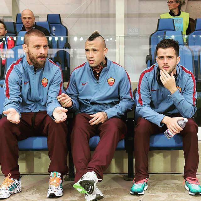 AS Roma Pics That Go Hard (@hardasromapics) on Twitter photo 
