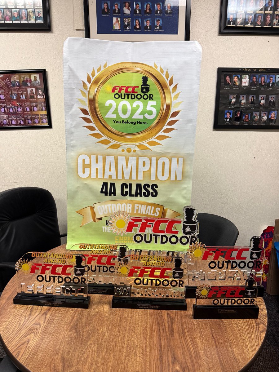 my_pcs's tweet image. History Made! 🎉 The Seminole High School Warhawk Marching Band is the FFCC Class 4A State Champion! They’re the FIRST band in Florida to win both state championships in one season. Our students shone brightly while proudly representing our school and district. #PCSProud