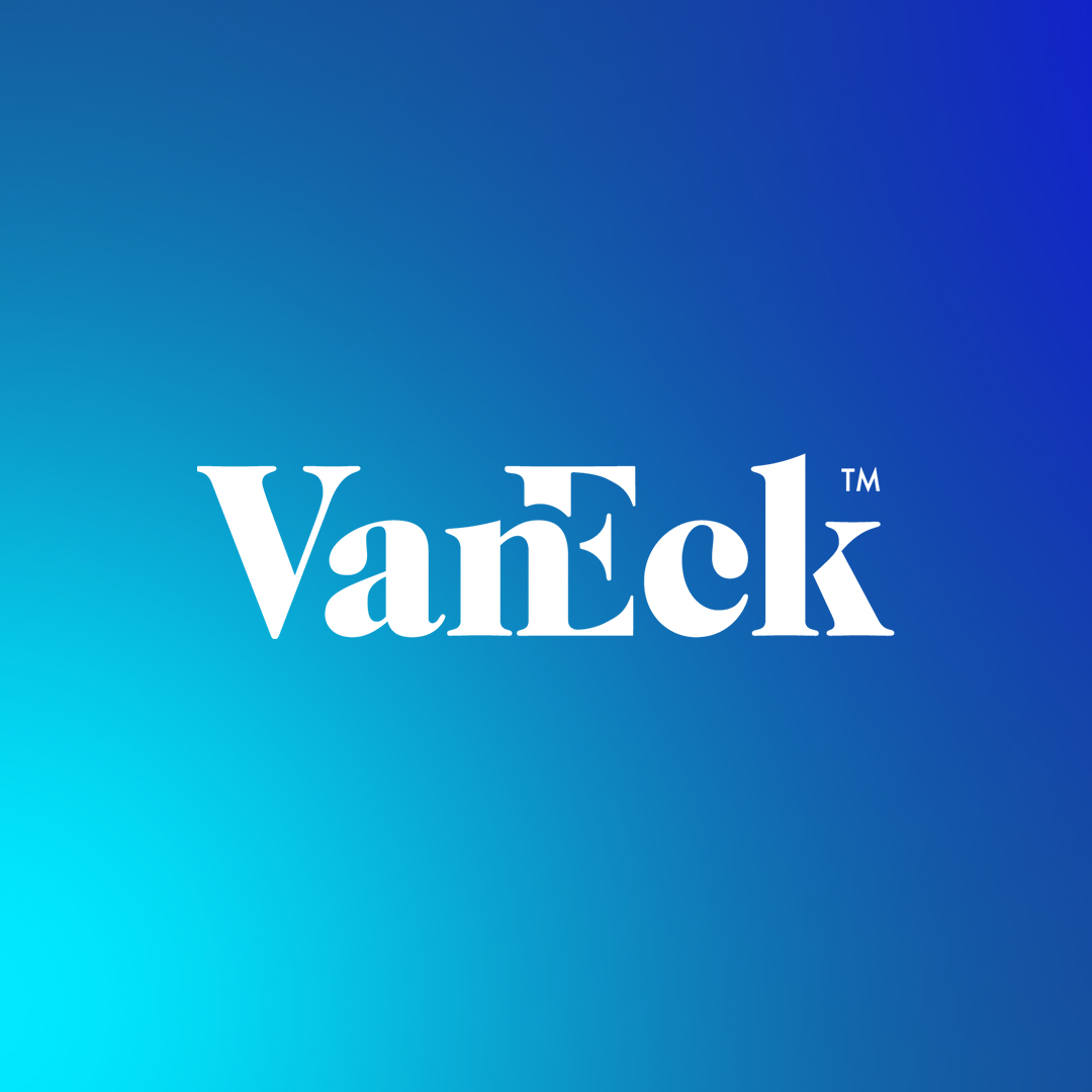 coinbureau's tweet image. ⚡️JUST NOW: 🇺🇸VanEck $SOL staking ETF is now LIVE!