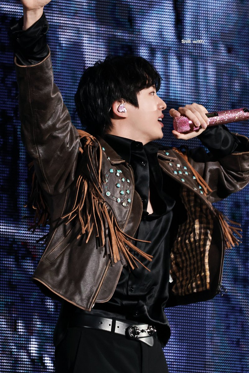 251101 

#방탄소년단진 #김석진 #석진 #진 #BTSJIN #JIN #RUNSEOKJIN_epTOUR_ENCORE