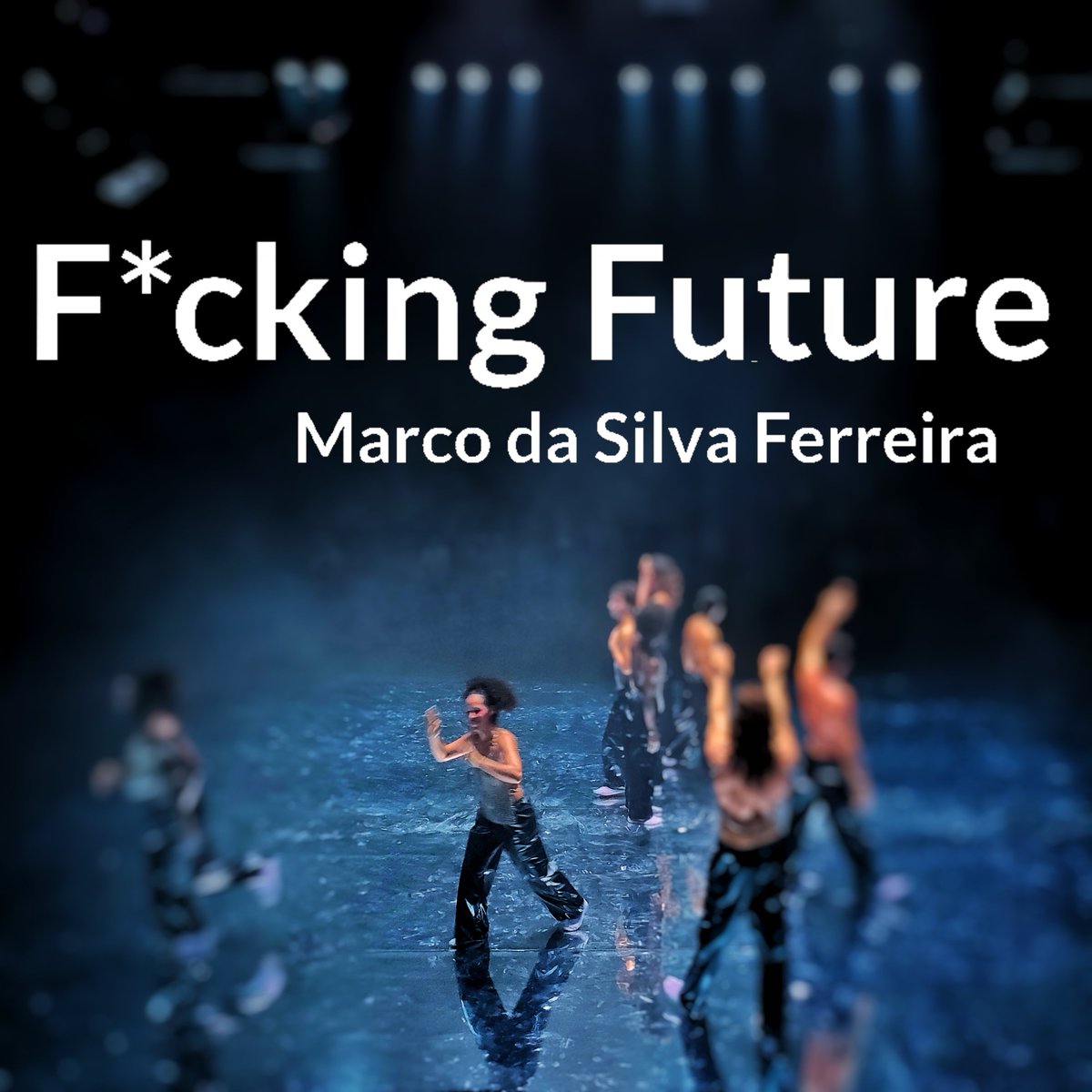 «F*cking Future» en <a href="/TeatrosCanal/">Teatros del Canal ▪️ Comunidad de Madrid</a>.
Marco da Silva Ferreira crea esta hipnótica coreografía grupal basada en la repetición de movimientos donde muestra las sutiles diferencias según las diferentes identidades.
Delicada, enérgica, magnética y fascinante.
Un bombazo del <a href="/FestOtono/">Festival de Otoño ◾️ Comunidad de Madrid</a>.