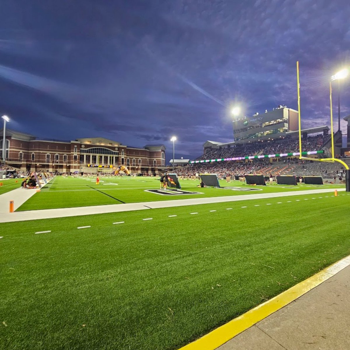 CyLakes_FB's tweet image. 𝟔𝐀 𝐃𝐢𝐯𝐢𝐬𝐢𝐨𝐧 𝟐 𝐔𝐈𝐋 𝐒𝐭𝐚𝐭𝐞 𝐏𝐥𝐚𝐲𝐨𝐟𝐟𝐬 
𝐀𝐫𝐞𝐚 𝐂𝐡𝐚𝐦𝐩𝐢𝐨𝐧𝐬𝐡𝐢𝐩

Cy Lakes vs College Park
🗓️ Friday, Nov 21st    
🕖 7:00 PM 
📍  Berry Center - Cypress 
🏟️ Home Side