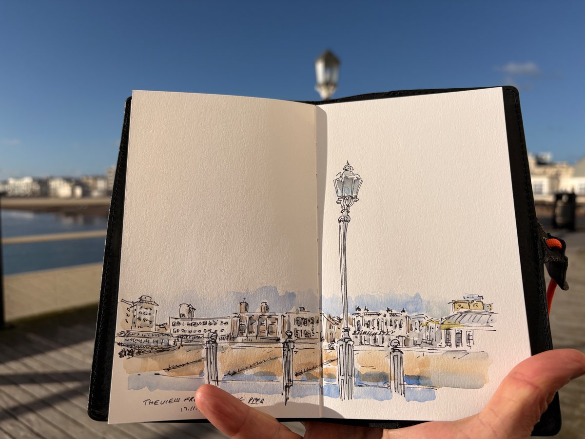 The view from Worthing Pier 

#Worthing #Sussex #Seaside #artjournal #sketchbook #Ajoto #art #watercolour