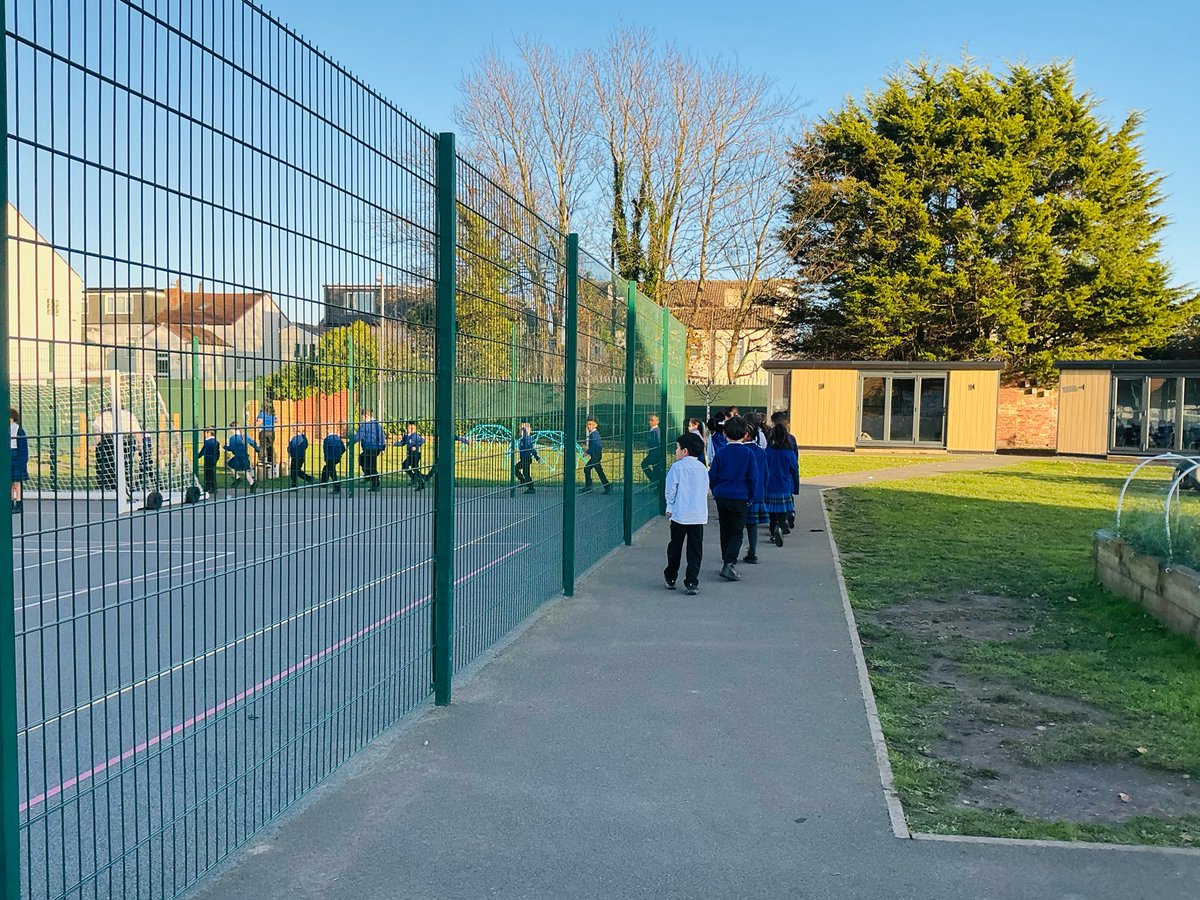 Year 1 showed off their amazing vocabulary in geography today! We used our Bee-Bot to discuss directional language, mapped out a route and followed it to our destination. We ensured that we turned left and right in the correct places. ✅🗺️ #StCuthbertsGeography