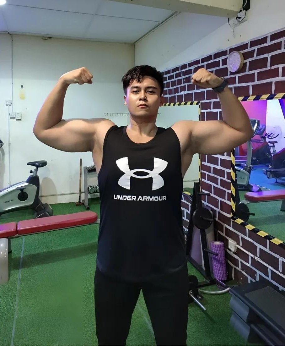 I just realised that the current form 5 students I'm teaching have never seen me in my huge condition. It means that it's been more than 5 years since I got into fitness &amp; live a  healthier lifestyle. A decision I've never once regretted. Will keep on moving forward> 💪🏻☺️