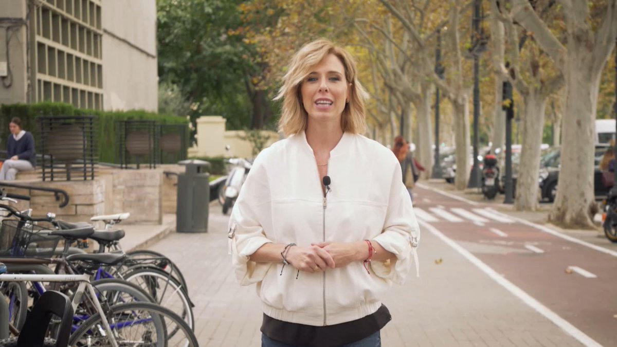 Als pobles i barris desapareixen moltes botigues de tota la vida. És una qüestió econòmica o més generacional?
📌Hui en parlarem en #ZoomJubilació. 
🕥A les 22:30 h, farem <a href="/zoomAPunt/">ZOOM À Punt</a> sobre la jubilació de la generació dels ‘baby-boomers’.
🗣️Amb <a href="/saez_mjose/">María José Sáez</a>.