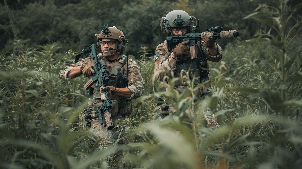OTTO_Comms's tweet photo. Modern Warfare Week is a cornerstone event for the special forces community that explores advancements in innovation.

Visit Booth 411 to see proven OTTO comms systems, solutions, and operational mindset align with priorities like next-gen networking &amp; comms modernization. https://t.co/bq8qBWueua