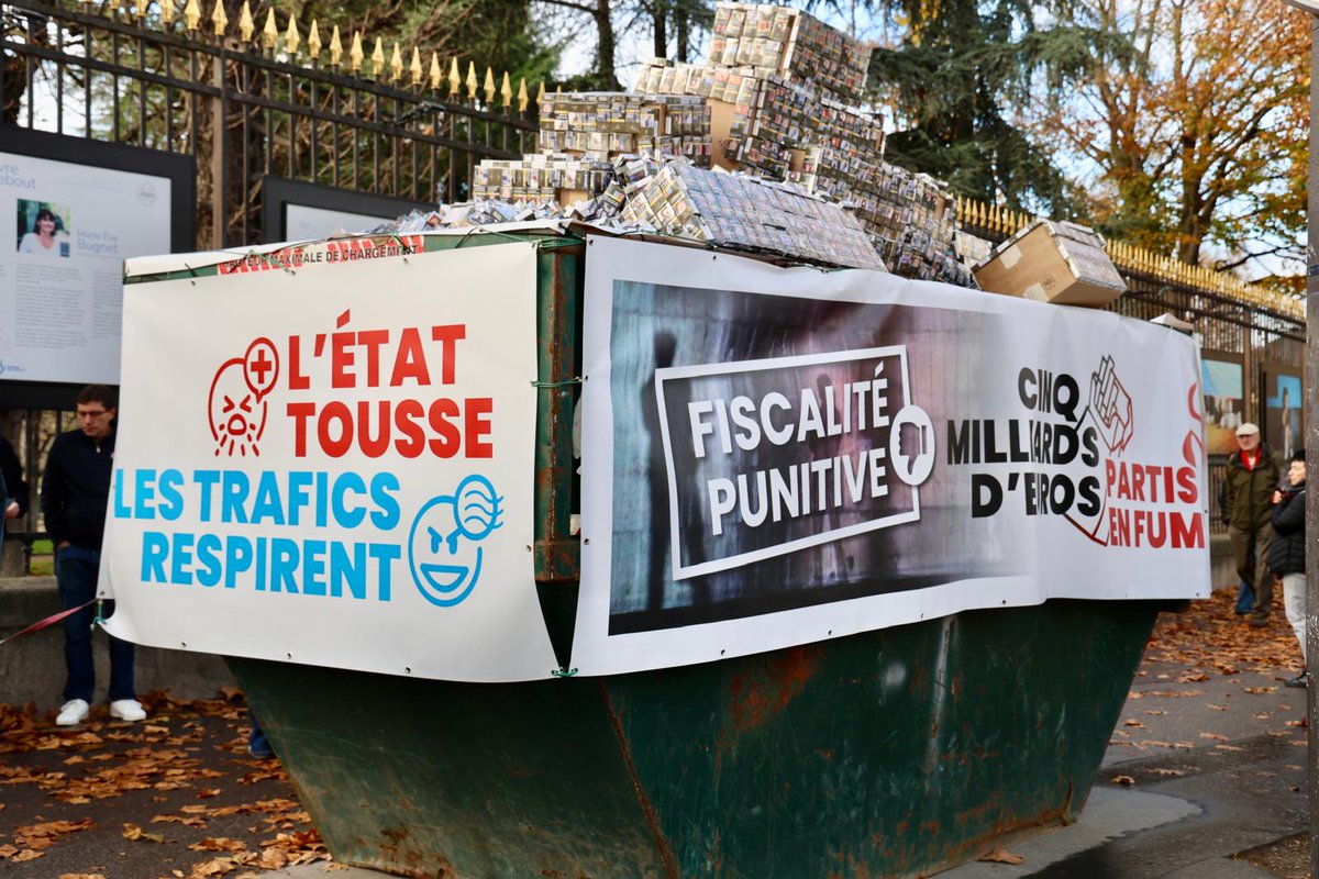 Et si on s'occupait vraiment du problème des trafics du #tabac en France 🇫🇷 ?

Réunis ce jour devant le <a href="/Senat/">Sénat</a>, le Président <a href="/KayaSerdar1/">Serdar Kaya</a> et les 103 élus départementaux alertent les pouvoirs de l'inefficacité fiscale du prix du paquet, qui nuit aux enjeux de santé publique