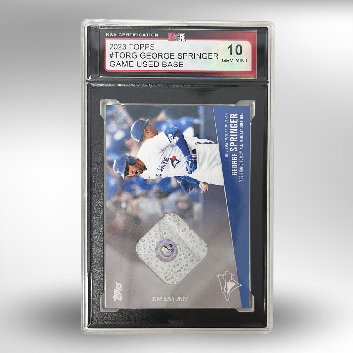 ksagrading's tweet image. A sweet card to start off the week!

#ksagrading #canadiangrading #cardgrading #sportscardgrading #gradedcards #sports #cards #sportscards #baseball #baseballcards #bluejays #georgespringer #gemmint #topps #thehobby #whodoyoucollect⚾️