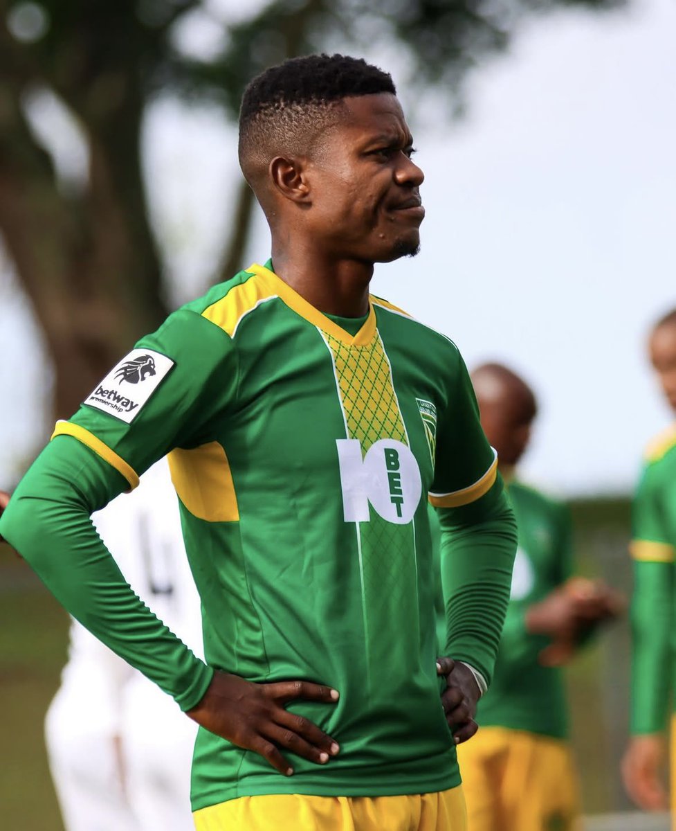 🔴 𝐂𝐎𝐍𝐅𝐈𝐑𝐌𝐄𝐃

Menzi Masuku completed a move to Bahrain Premier League side 🇧🇭 Al-Shabab Club. 

Conversion rate: 💰 1 BD = R40

Full story 🔗 shorturl.at/8bxUn |  #SAStarsAbroad #iDiskiTimes