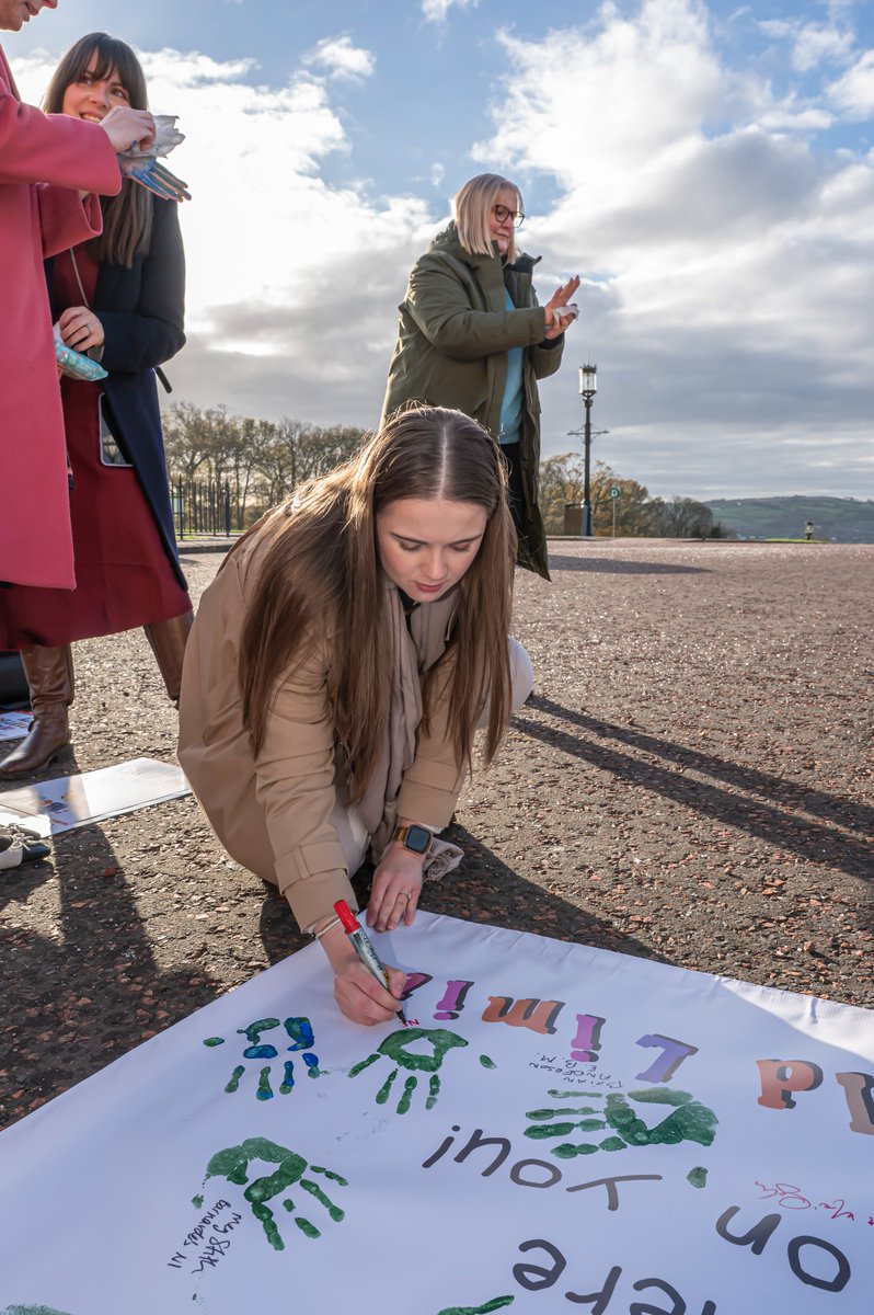 NEANIreland's tweet photo. We were at Stormont today with many other organisations calling on the Chancellor to fully scrap the 2-child limit and help 48,300 children here. This call is supported by the Executive and Opposition parties. 
All children deserve a decent start in life!

#EveryChildCounts https://t.co/ZUv01gnXKk
