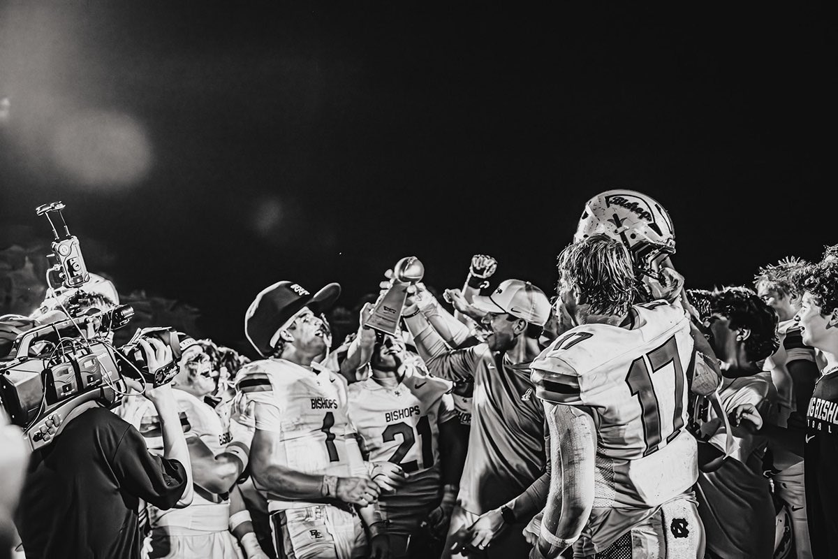 Logan Hall tweet media