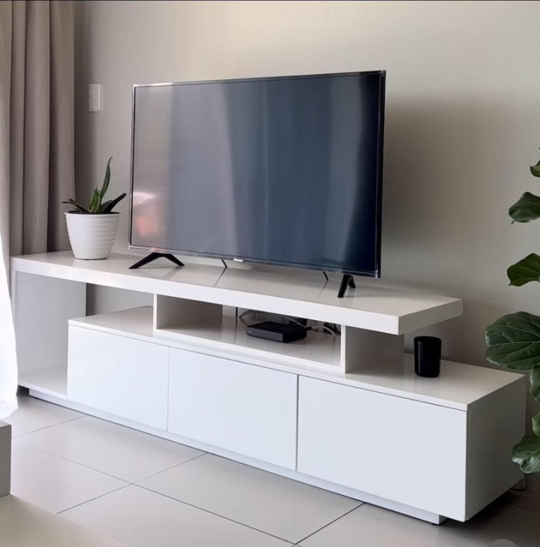 MmusiManonyane's tweet photo. MMJ Designs manufacture exclusive designs of furniture at affordable prices.

WhatsApp: 072 410 5082  for more designs,orders and laybye.

they deliver in less than a week
Check their Facebook page here👇👇
https://t.co/QkJiID5RuB…

INSTAGRAM 👇👇
https://t.co/SBBNdE5pTG… https://t.co/HHNY2ssRZn