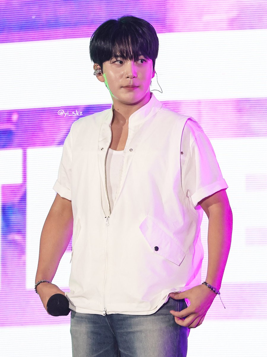 251109 WATERBOMB in MACAO 종호 
My heart ❤️‍🔥 

#ATEEZ #CHOIJONGHO #JONGHO #崔鍾浩 #최종호 
#ジョンホ #에이티즈 #エイティーズ  #WATERBOMB2025