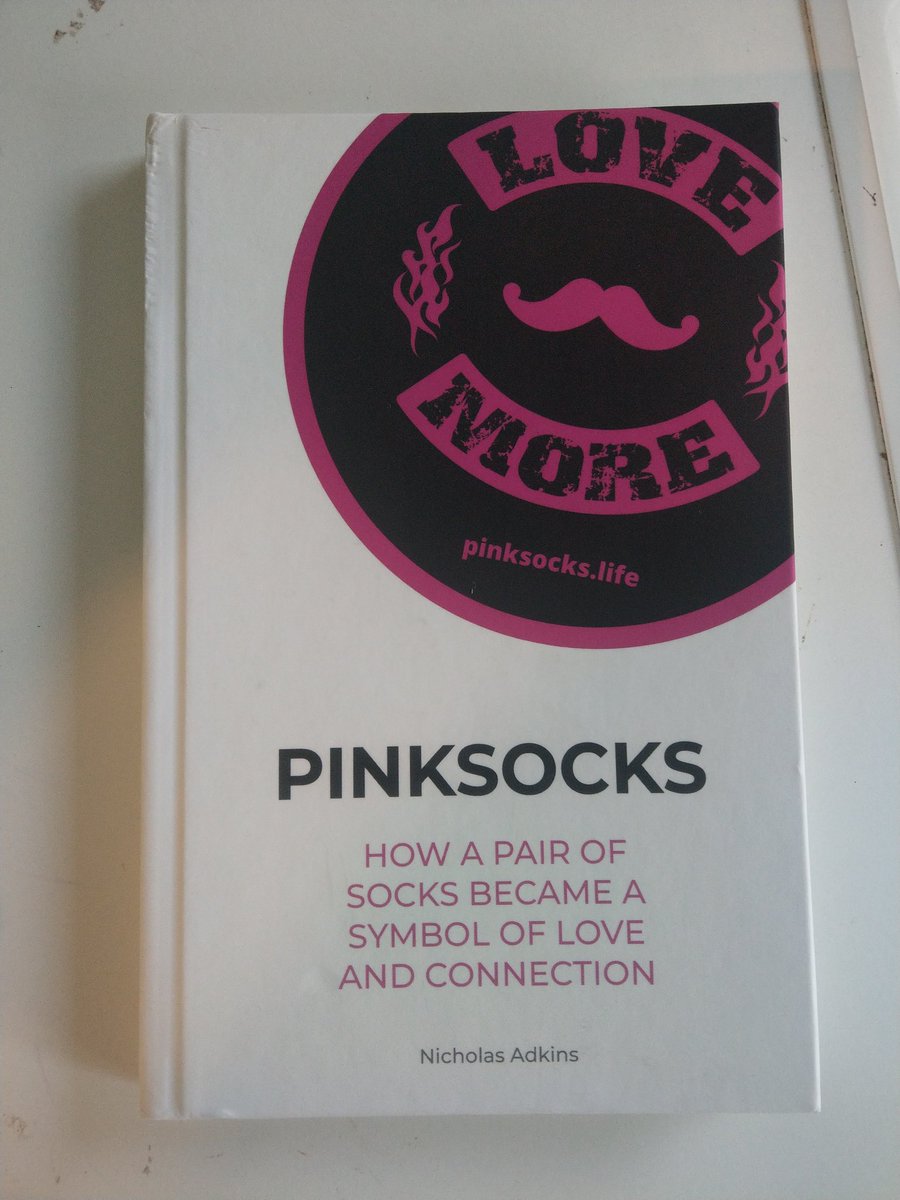 alanROYGBIV's tweet image. It's a Monday #Pinksocks surprise (First in #Wales ?)

Thanks @nickisnpdx (via Amazon