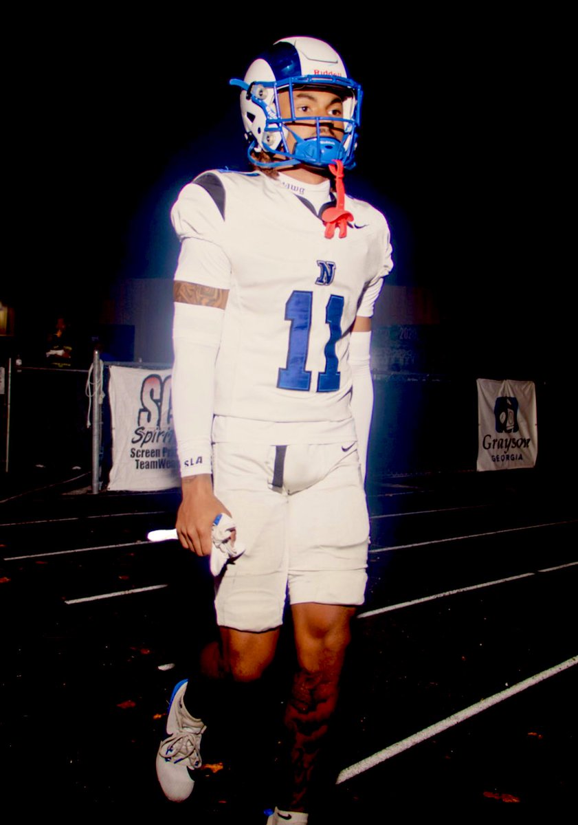 DJMiller2007's tweet image. Preparing for Round 2 of Playoffs with Focus, Drive and the Determination to Win! Film, Chats and Media mean nothing once we step on the field Friday night, it’s about Heart and who wants this more. Leaving it all on the field. 

hudl.com/v/2SAgqj

#OutWorkEveryone #GRIT…