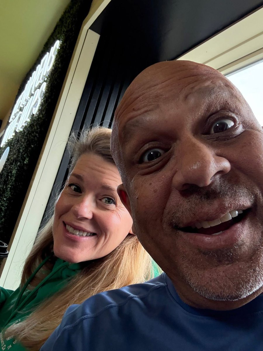 This fall, I had a wonderful getaway with my family in beautiful Door County. A highlight of the trip was visiting the alumna-owned Door County Candle Co., where we had the chance to make our own candles together. Grateful for the time to recharge and always proud to see the