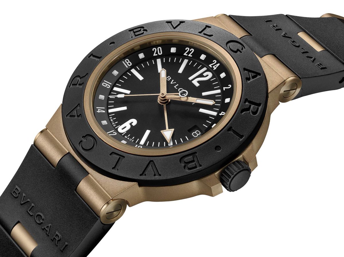 Element_iN_Time's tweet image. “Modern Travelers !!” ✈️

Bvlgari ⌚️40mm
Aluminium Bronzo GMT
Made iN Bronze &amp;amp; Rubber Bezel
with Matte Black Dial !!...🎉
elementintime.com/blogs/news/bul…
