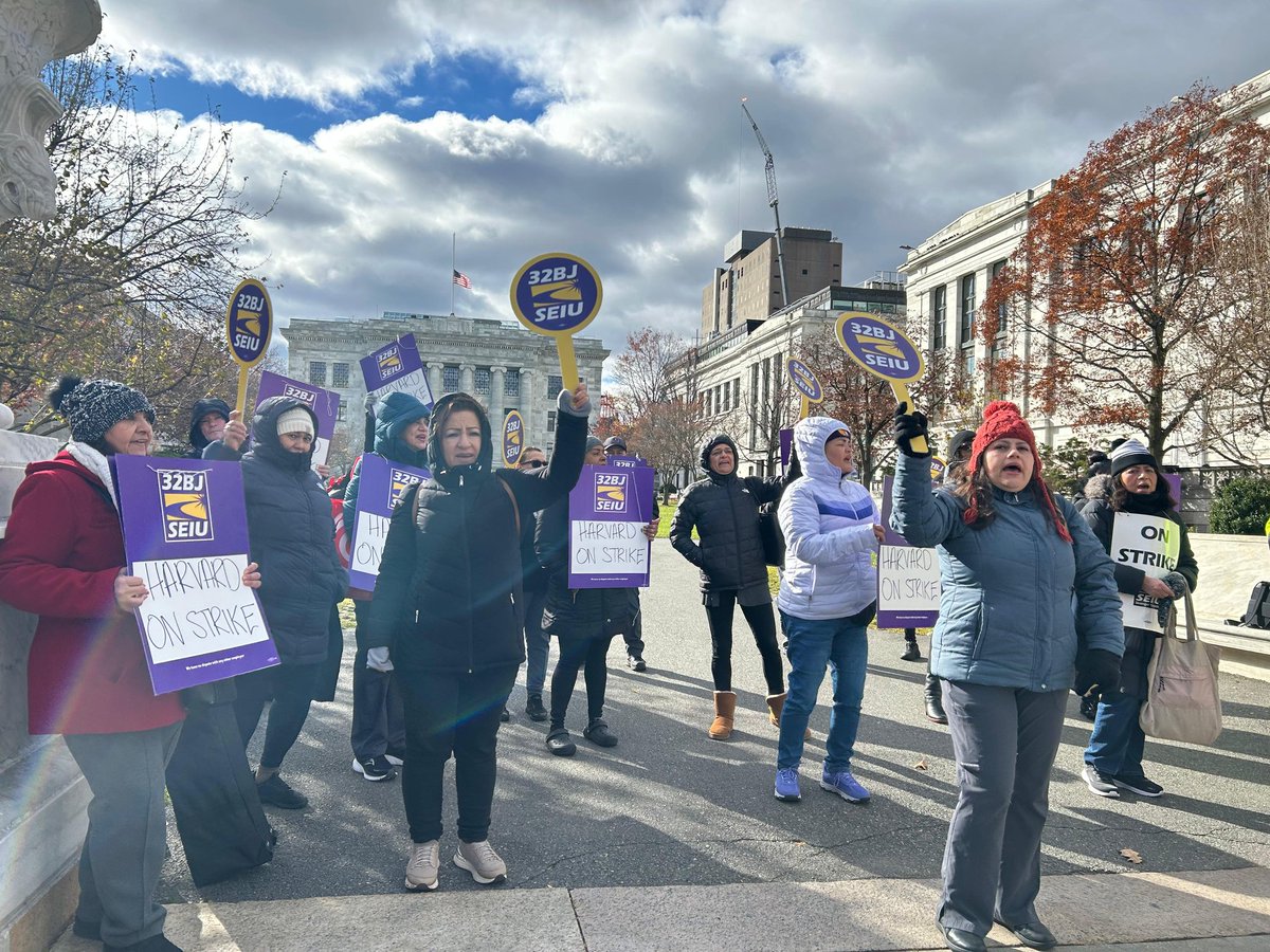 32BJ SEIU /// #BuildingJustice 🧹✊🏽 tweet media