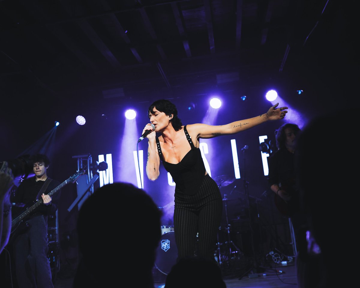 Megan Rose tweet media