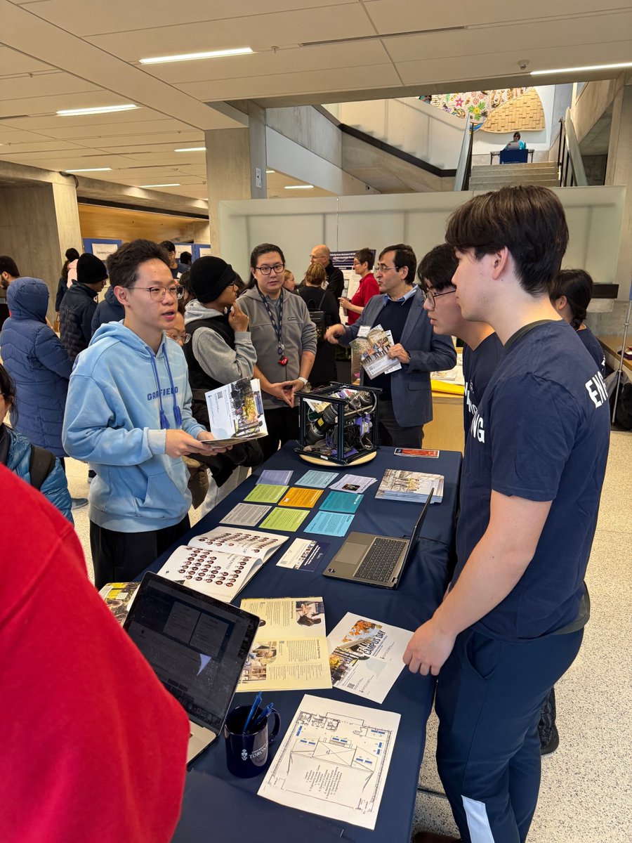 ChemEng_UofT's tweet image. Fall Campus Day was a success! 🎉
Parents and prospective students visited our booth and attended presentations featuring faculty &amp;amp; student clubs. We look forward to seeing many of these students at U of T next fall!
#uoftengineering